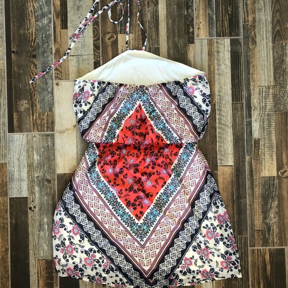 Express Halter Dress - Picture 2 of 5